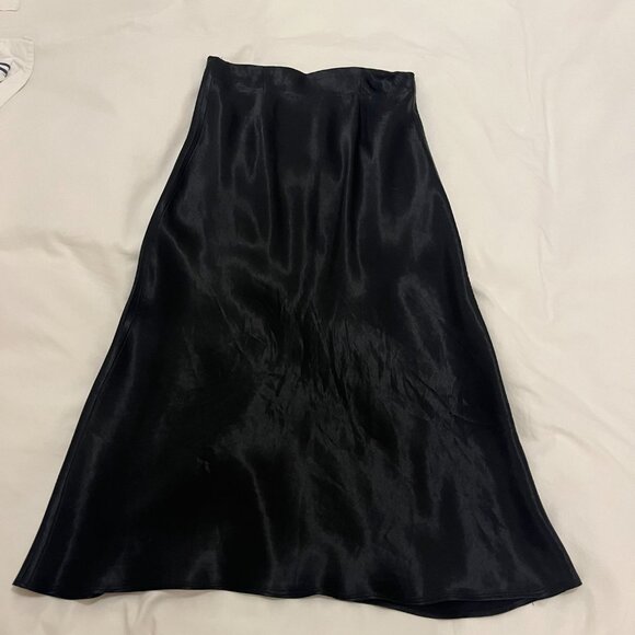 Aritzia Babaton Black Satin midi slip skirt sz 00 - Picture 3 of 3